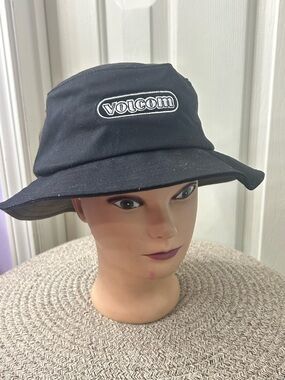 Volcom Color Block Bucket Hat Size L/XL Flex Fit Black Green